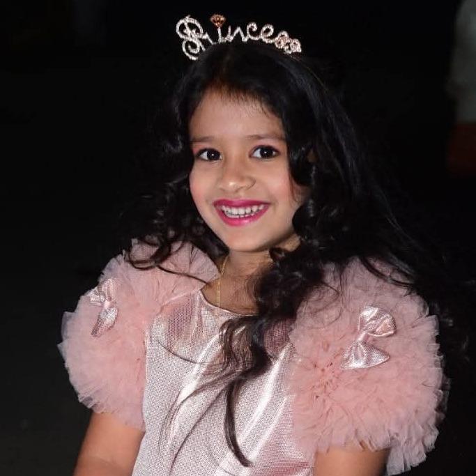 Mishika Jain  मिशिका जैन